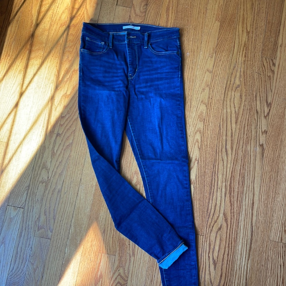 Levi jeans